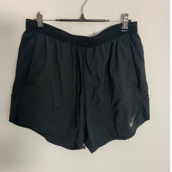 Nike men's shorts size large‎ - Picture 1 of 3